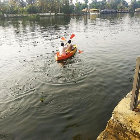 Water'S Edge Villas Alappuzha ภายนอก รูปภาพ